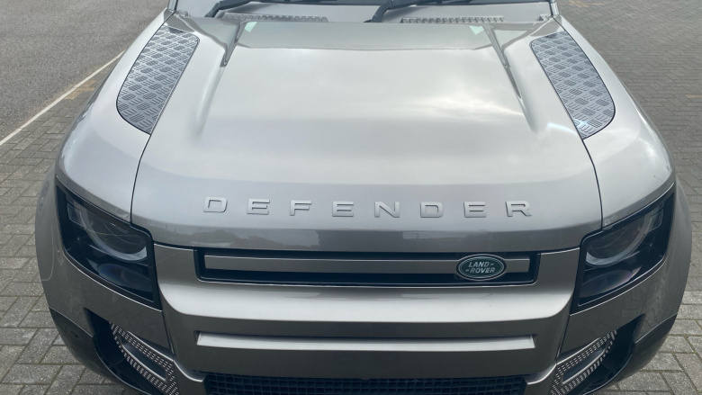 Land Rover Defender 3.0 D350 X-Dynamic HSE 90 3dr Auto Diesel Estate